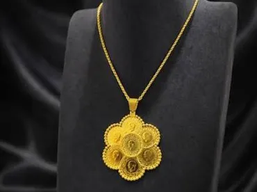 Afyon Altı Çeyrekli Papatya Kolye